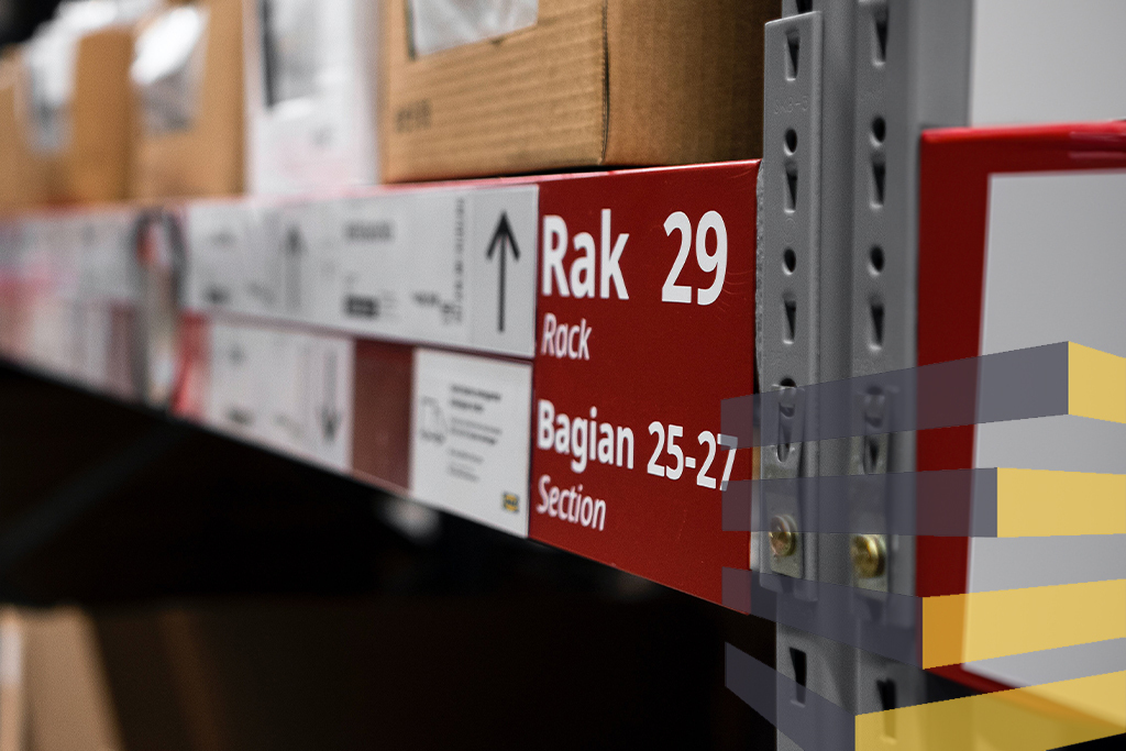 Types of warehouse labels by Arum Visuals on Unsplash.